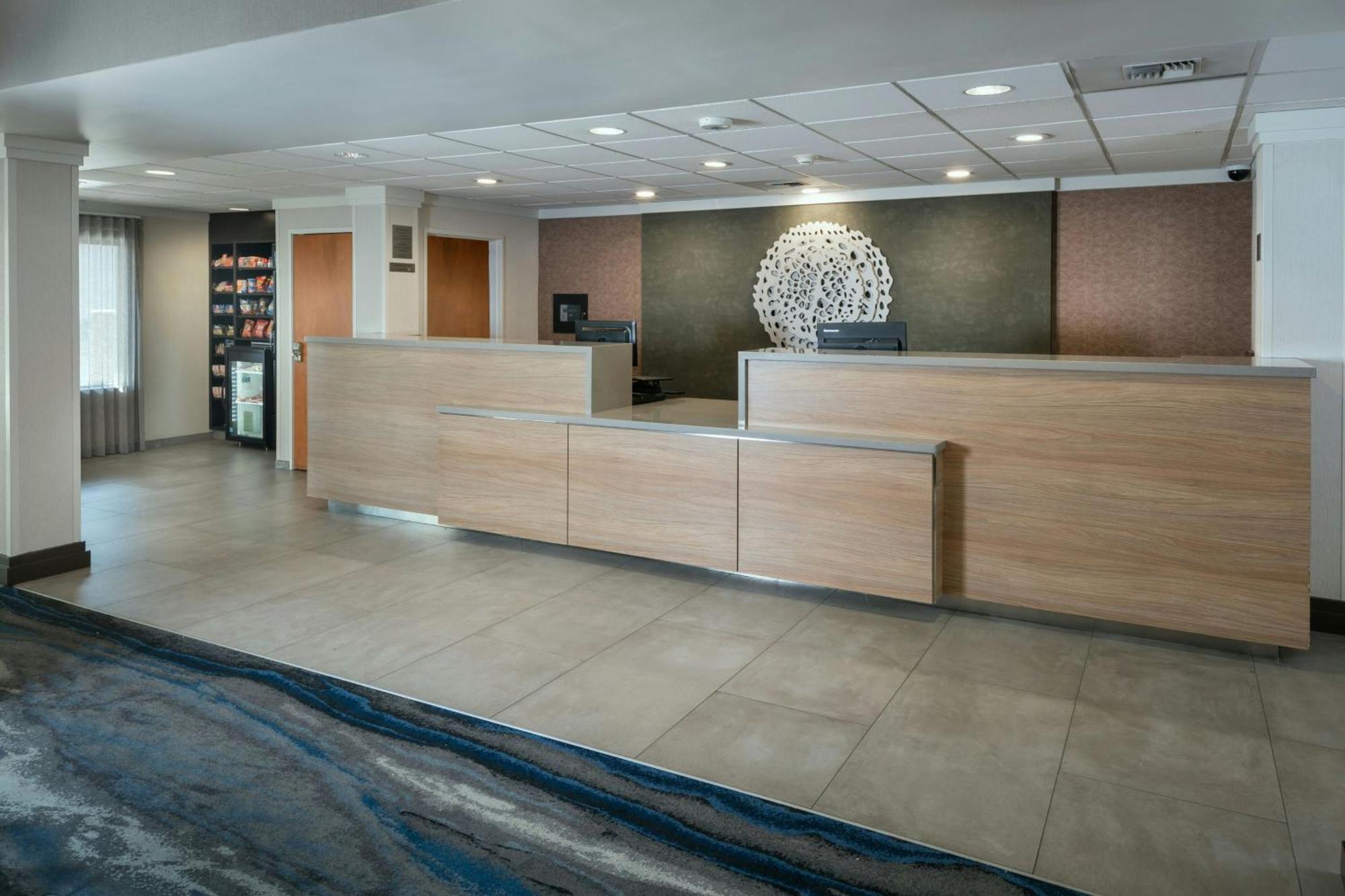 Fairfield Inn & Suites By Marriott Anchorage Midtown Exterior photo